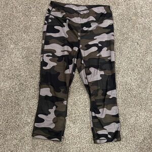 Reebok Black and Gray Leggings Athletic Fit